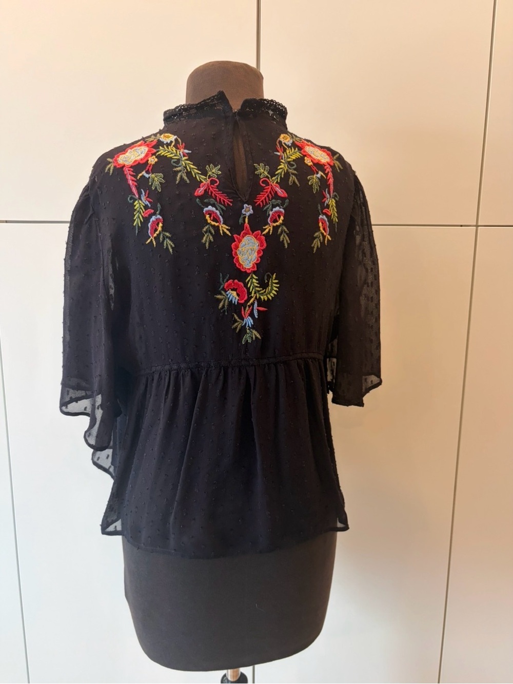 Black Embroidered Floral Boho Short-Sleeve Blouse